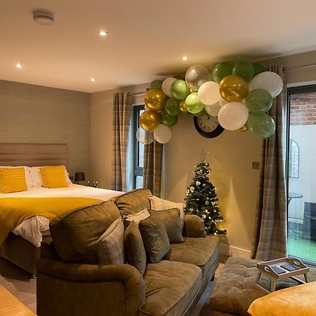 York Staycation With Free Parking Esterno foto