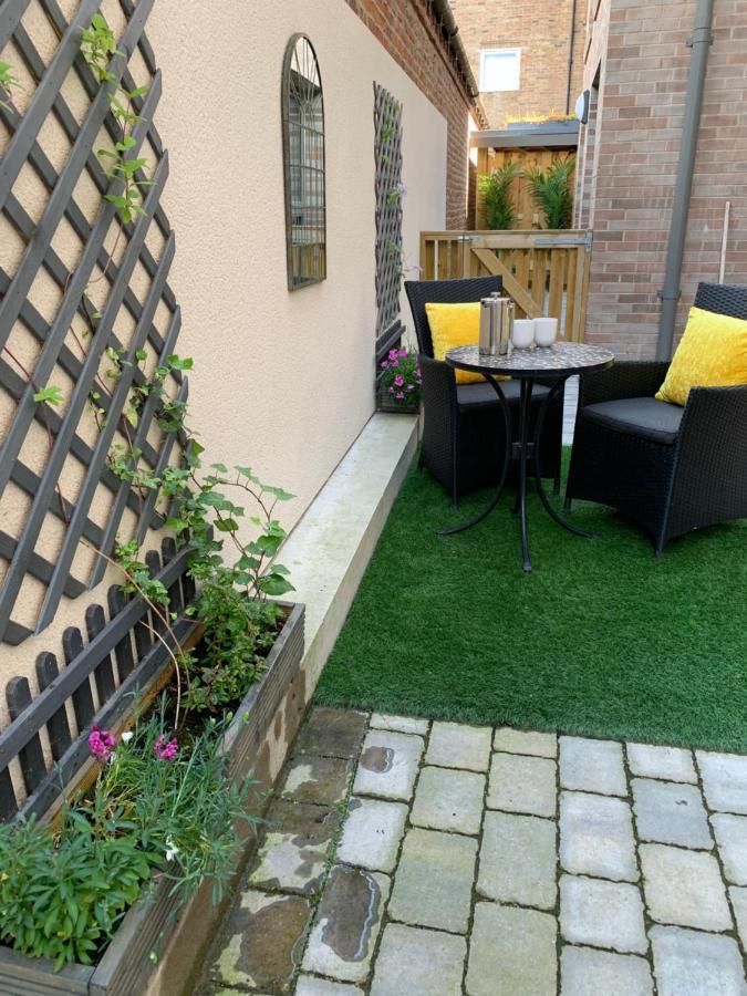 York Staycation With Free Parking Esterno foto